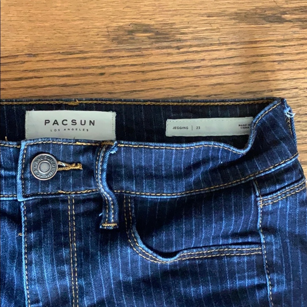 Pinstriped Jegging